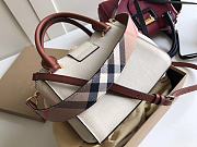 Burberry Buckle Handbag Mellow Grained White White – 7971 - 23 x 14 x 19cm - 2