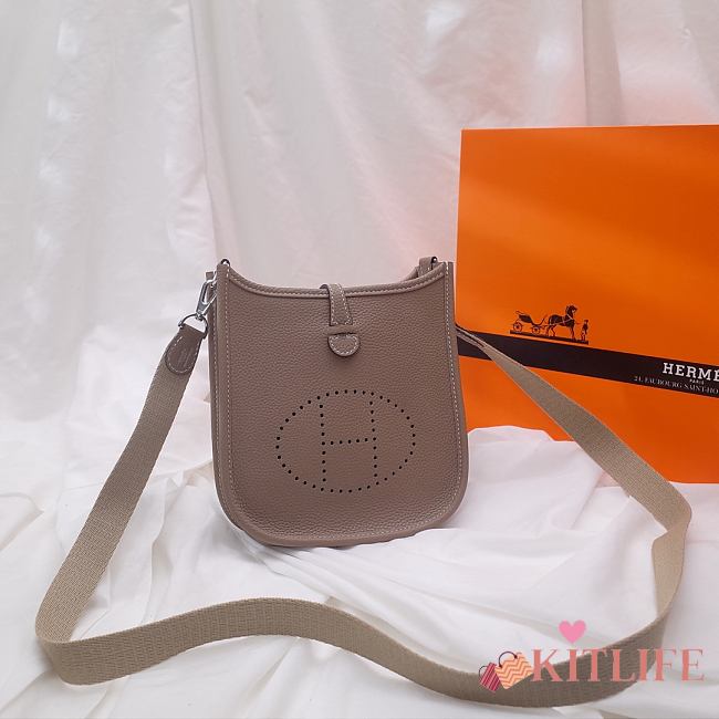 Hermes Evelyn Light Gray Hand-sewn - 17cm - 1