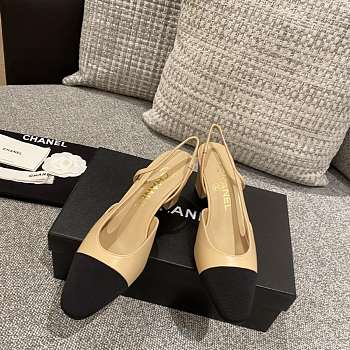  Chanel Goatskin & Grosgrain Beige & Black Slingbacks Heel