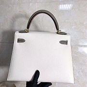 Hermes Kelly Epsom Leather White/Elephant Gray Brushed Gold Buckle, Hand-Sewn With Wax Thread - 25cm - 6