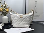 Chanel Hobo White – 15x12.5x18cm - 1