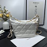 Chanel Hobo White – 15x12.5x18cm - 5