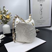 Chanel Hobo White – 15x12.5x18cm - 2