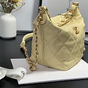 Chanel Hobo Yellow – 15x12.5x18cm - 4