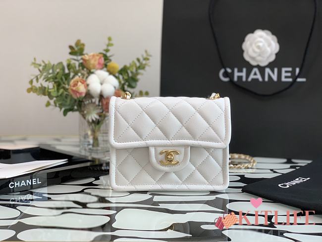 Kitlife Chanel Tofu Handbag White With Gold Chain - 14.5x18x8cm - 1