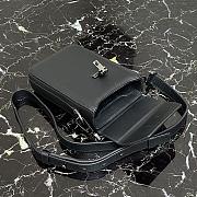 Kitlife Dior Vertical Lock Handbag Black – 11 x 19 x 3 cm - 5