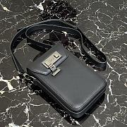Kitlife Dior Vertical Lock Handbag Black – 11 x 19 x 3 cm - 4