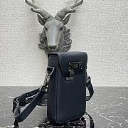 Kitlife Dior Vertical Lock Handbag Black – 11 x 19 x 3 cm - 3