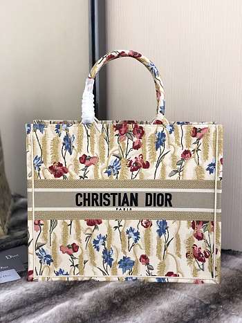 Kitlife Dior Book Tote Beige Multicolor Hibiscus – 41.5cm