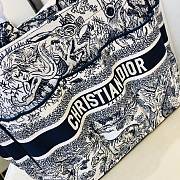 Kitlife Dior Book Tote Blue Toile de Jouy Embroidery – 9028 - 42x30x17cm - 4