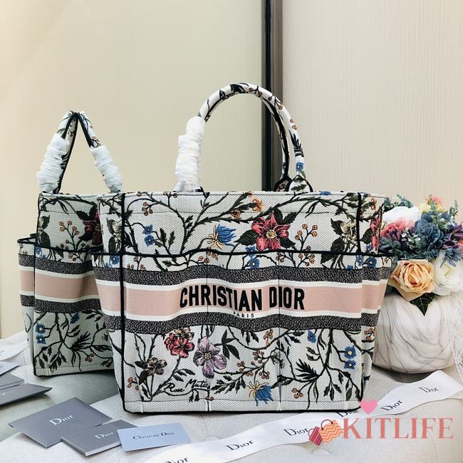 Kitlife Dior Book Tote Flower Embroidery – 9028 - 42x30x17cm - 1