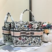 Kitlife Dior Book Tote Flower Embroidery – 9028 - 42x30x17cm - 1