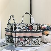 Kitlife Dior Book Tote Flower Embroidery – 9028 - 42x30x17cm - 3