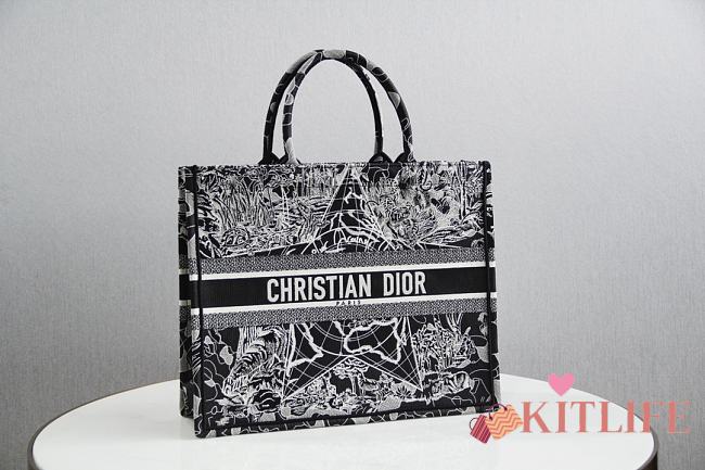 Kitlife Dior Book Tote Embroidery -  41.5x34.5x16cm - 1