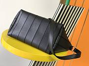 Kitlife YSL Monogramme Shoulder Bag Lambskin Black - 667490 – 15x36x14.5cm - 6