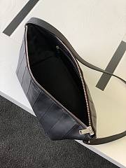 Kitlife YSL Monogramme Shoulder Bag Lambskin Black - 667490 – 15x36x14.5cm - 2