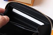 Kitlife Louis Vuitton Zippy Coin Purse Monogram Flowers Black – M69997 - 11 x 8.5 x 2 cm - 5
