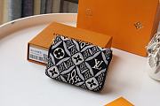 Kitlife Louis Vuitton Zippy Coin Purse Monogram Flowers Black – M69997 - 11 x 8.5 x 2 cm - 4