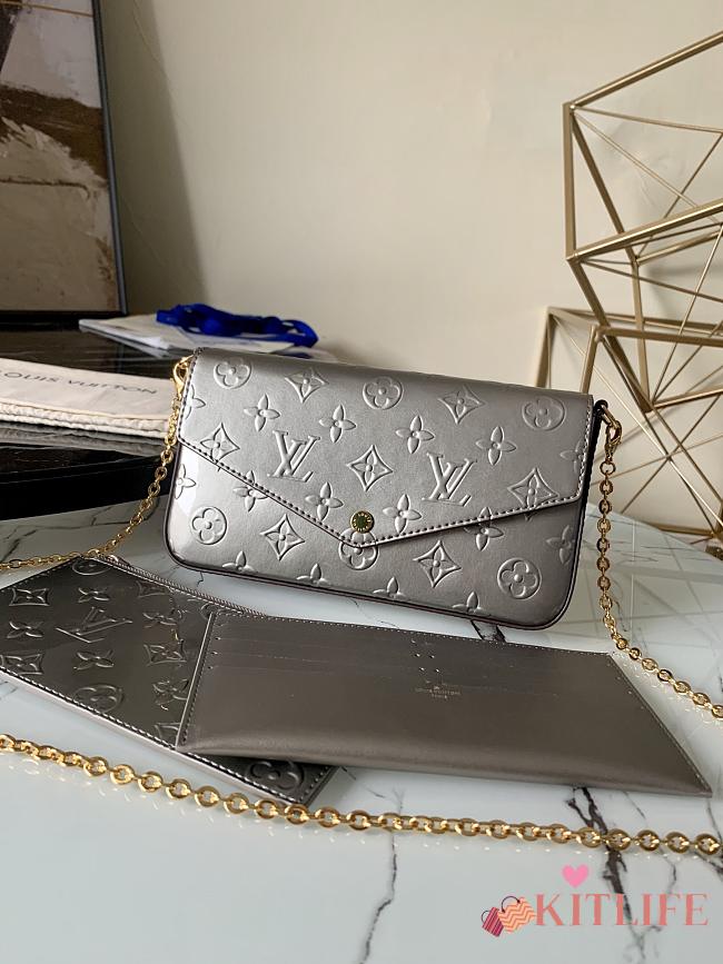 Kitlife Louis Vuitton Pochette Félicie Chain Bag  Three-Piece Monogram Vernis Lacquered Calfskin - M68648 - 21 x 12 x 3 cm  - 1