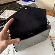 Kitlife Louis Vuitton Pochette Félicie Chain Bag  Three-Piece Monogram Vernis Lacquered Calfskin - M68648 - 21 x 12 x 3 cm  - 2