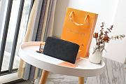 Kitlife Louis Vuitton Zippy Wallet Mahina Black Leather – M58429 – 19x10cm - 1