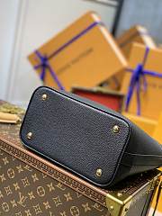 Kitlife Louis Vuitton Cruiser Small Handbag Black – M57934 – 25 x 22.5 x 13 cm - 2