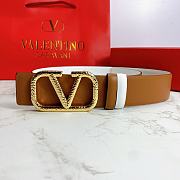 Kitlife Valentino Belt Reversible V Logo Signature Belt In Grainy Calfskin Brown/White – 4 cm - 2