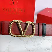 Kitlife Valentino Belt Reversible V Logo Signature Belt In Grainy Calfskin Burgundy/Black – 4 cm - 3