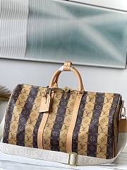 Kitlife Louis Vuitton Keepall Monogram Silver Stripe Brwon (with shoulder strap) - M40567 - 50 x 29 x 22 cm - 1