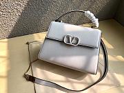 Kitlife Valentino Garavani VSling Handbag White - 30 x 21 x 14 cm - 1