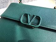 Kitlife Valentino Garavani VSling Handbag Green - 30 x 21 x 14 cm - 2