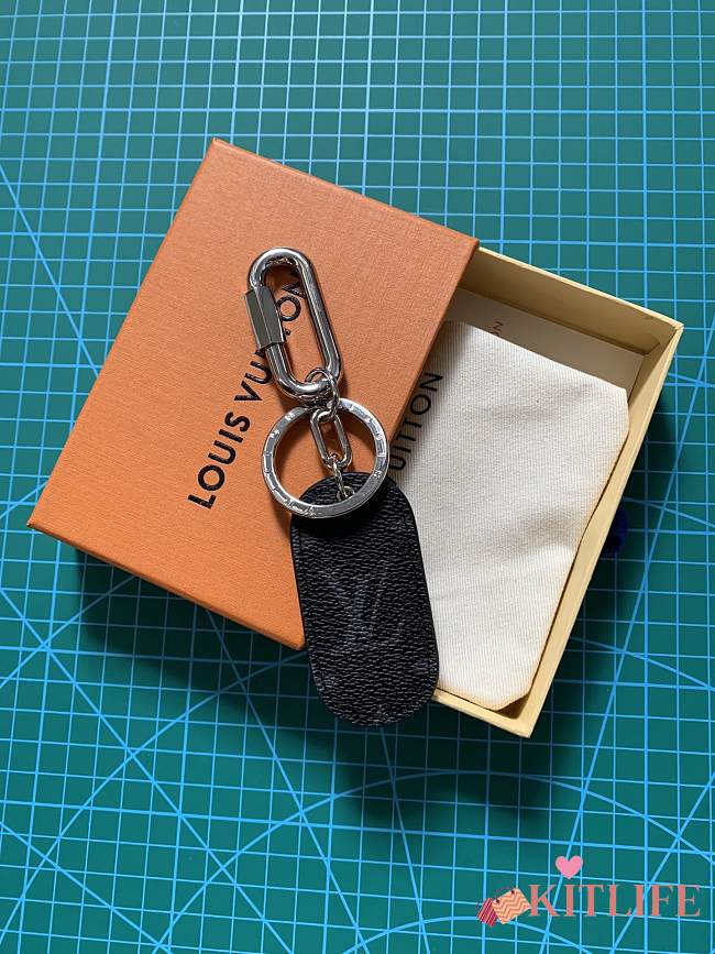 Kitlife Louis Vuitton Key Holder Military Tab Black - M67778  - 1