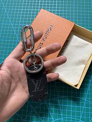 Kitlife Louis Vuitton Key Holder Military Tab Black - M67778  - 2