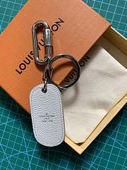 Kitlife Louis Vuitton Key Holder Military Tab White - M67778  - 2