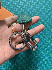 Kitlife Louis Vuitton Key Holder Military Tab Green - M67778  - 6