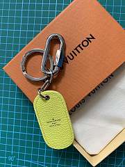 Kitlife Louis Vuitton Key Holder Military Tab Neon - M67778  - 6