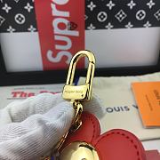 Kitlife Louis Vuitton Key Holder and Bag Charm Small Sun Flower - M67299 - 6
