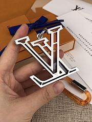 Kitlife Louis Vuitton Key Holder and Bag Charm Plexi Gradient Orange/Blue - 2
