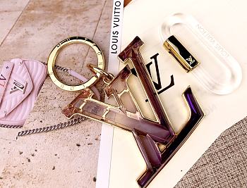 Kitlife Louis Vuitton Key Holder and Bag Charm Plexi Gradient Purple