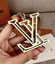 Kitlife Louis Vuitton Key Holder and Bag Charm Plexi Gradient Purple - 5