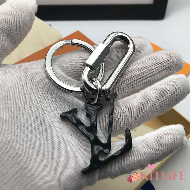 Kitlife Louis Vuitton Key Holder and Bag Charm L-shaped buckle Black - MP2364 - 1