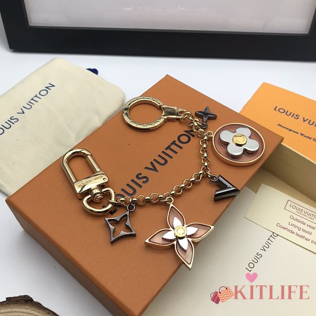 Kitlife Louis Vuitton Key Holder and Bag Charm Sans Blooming Flower Chain - M68460 - 1