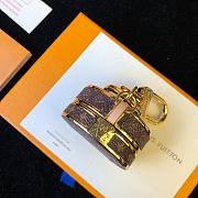 Kitlife Louis Vuitton Key Holder and Bag Charm Boite Chapeau - M63089 - 2