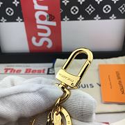 Kitlife Louis Vuitton Key Holder and Bag Charm Porte-Cles Monogram Delight Single Pendant – M67287 - 5