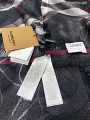 Kitlife Burberry Scarf B Gold Line Plaid Black – 70x220cm - 5