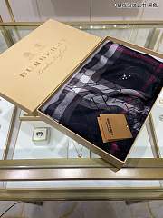 Kitlife Burberry Scarf B Gold Line Plaid Black – 70x220cm - 2