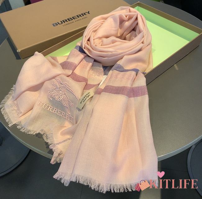 Kitlife Burberry Scarf Classic Warhorse Embroidered Logo With Small Plaid Pink – 80x200cm - 1