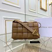 Bottega Veneta Cassette Bag Brown - 26x18x8cm - 1