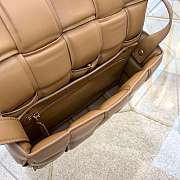 Bottega Veneta Cassette Bag Brown - 26x18x8cm - 4