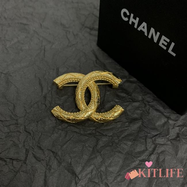 Kitlife Chanel Middle Age Double C Brooch Gold  - 1